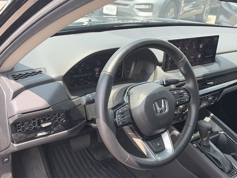 Certified 2025 Honda Accord Touring image 16