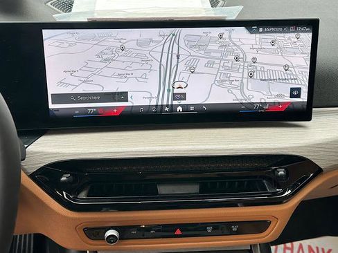 Certified 2025 BMW 330i xDrive 330i xDrive Sedan w/ Premium Package image 29