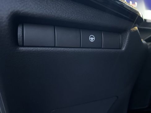 New 2026 Nissan Kicks SR w/ Cold Weather Package AWD/4WD image 40