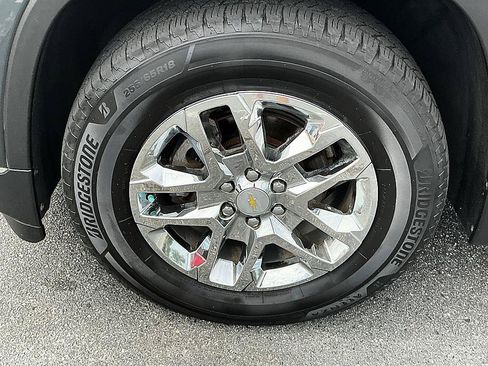 Used 2018 Chevrolet Traverse LT FWD image 9