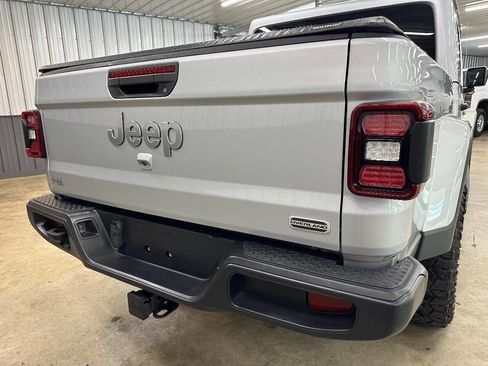 Used 2022 Jeep Gladiator Overland w/ Popular Equipment Package AWD/4WD image 6