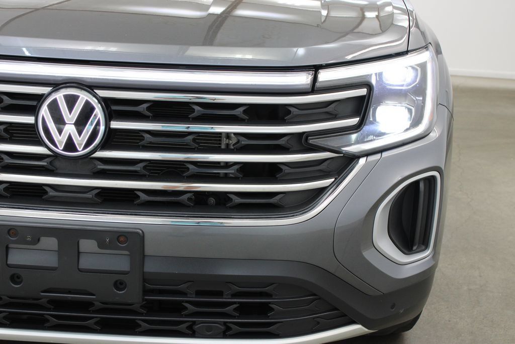 Certified 2024 Volkswagen Atlas SE w/ Panoramic Sunroof Package AWD/4WD image 8
