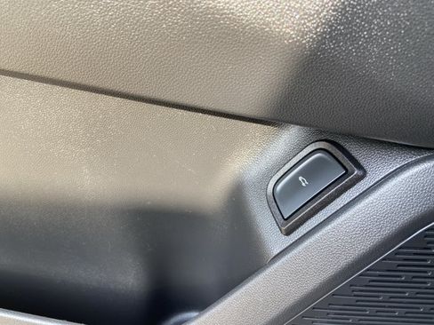 Used 2025 Chevrolet Equinox LT w/ Convenience Package II AWD/4WD image 49