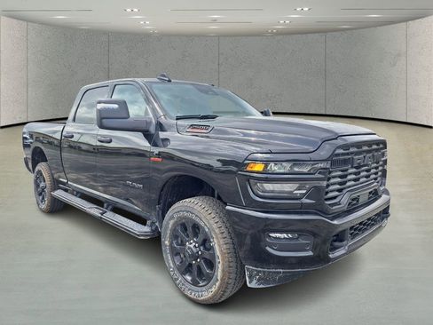 New 2025 RAM 2500 Big Horn AWD/4WD image 7