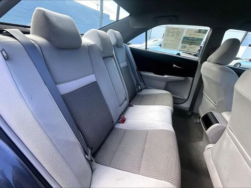 Used 2014 Toyota Camry LE image 21