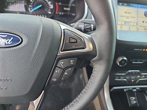 Certified 2019 Ford Edge SEL w/ Equipment Group 201A FWD image 19