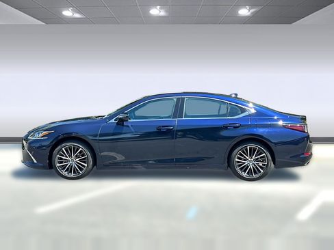 Certified 2024 Lexus ES 350 w/ Premium Package FWD image 2