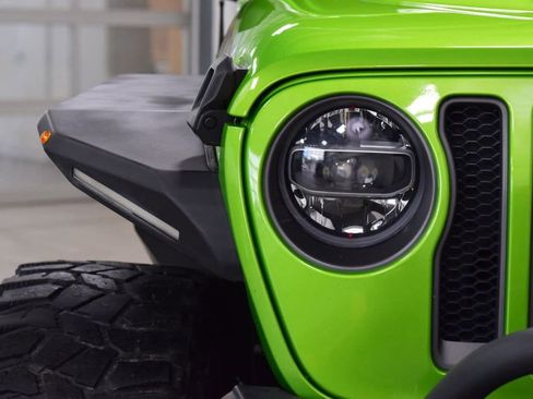 Used 2019 Jeep Wrangler Unlimited Rubicon AWD/4WD image 12