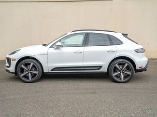 Certified 2025 Porsche Macan video 2