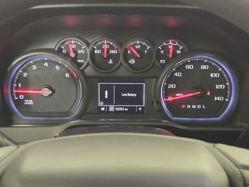 Used 2021 Chevrolet Silverado 2500 Custom w/ Custom Value Package AWD/4WD image 16