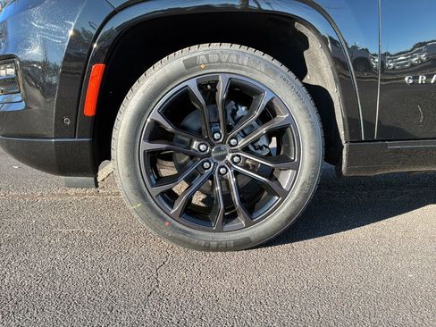 Used 2023 Jeep Grand Wagoneer Series III image 26