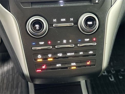 Used 2019 Lincoln MKC Select w/ Select Plus Package image 14
