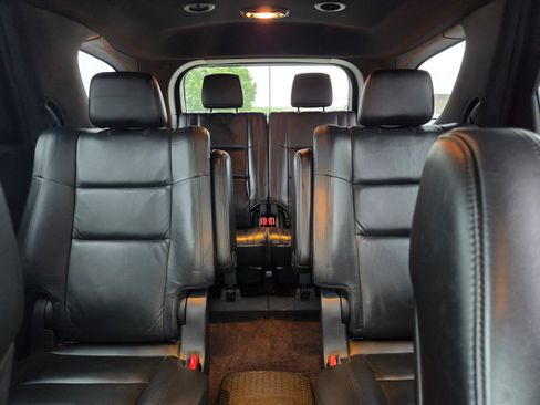 Used 2017 Dodge Durango GT w/ Blacktop Package AWD/4WD image 8