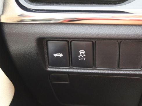 Used 2015 Toyota Avalon XLE Premium image 14