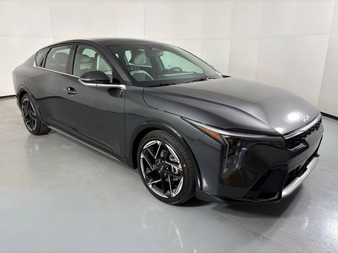 New 2026 Kia K4 GT-Line image 2
