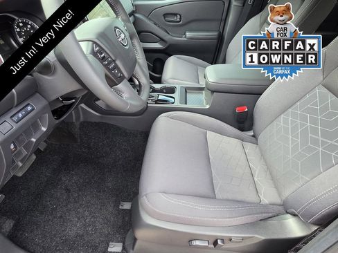 Used 2026 Nissan Frontier SV w/ All-Weather Content Package RWD image 7