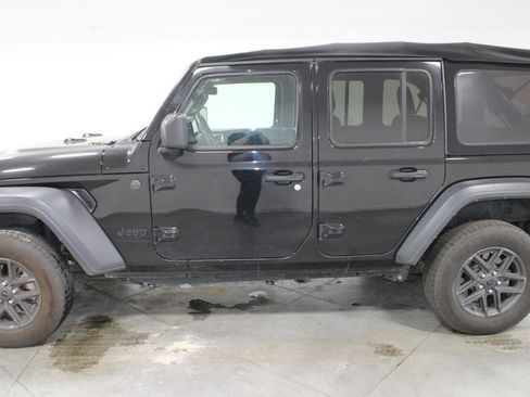 Used 2024 Jeep Wrangler Unlimited Sport AWD/4WD image 6