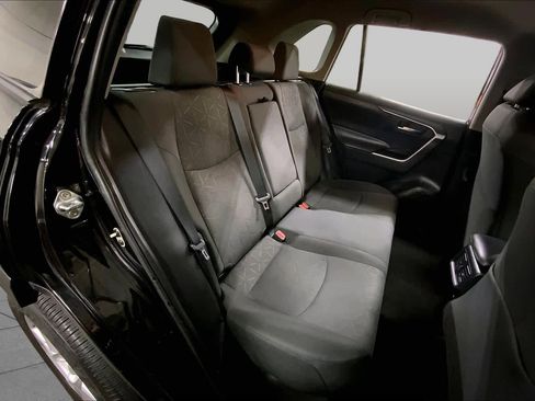 Used 2020 Toyota RAV4 XLE w/ All Weather Liner Package AWD/4WD image 20