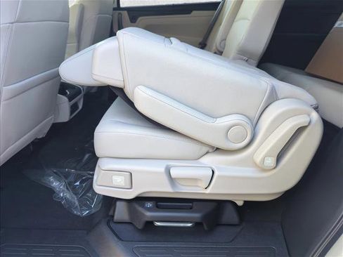 New 2026 Honda Odyssey EX-L image 4
