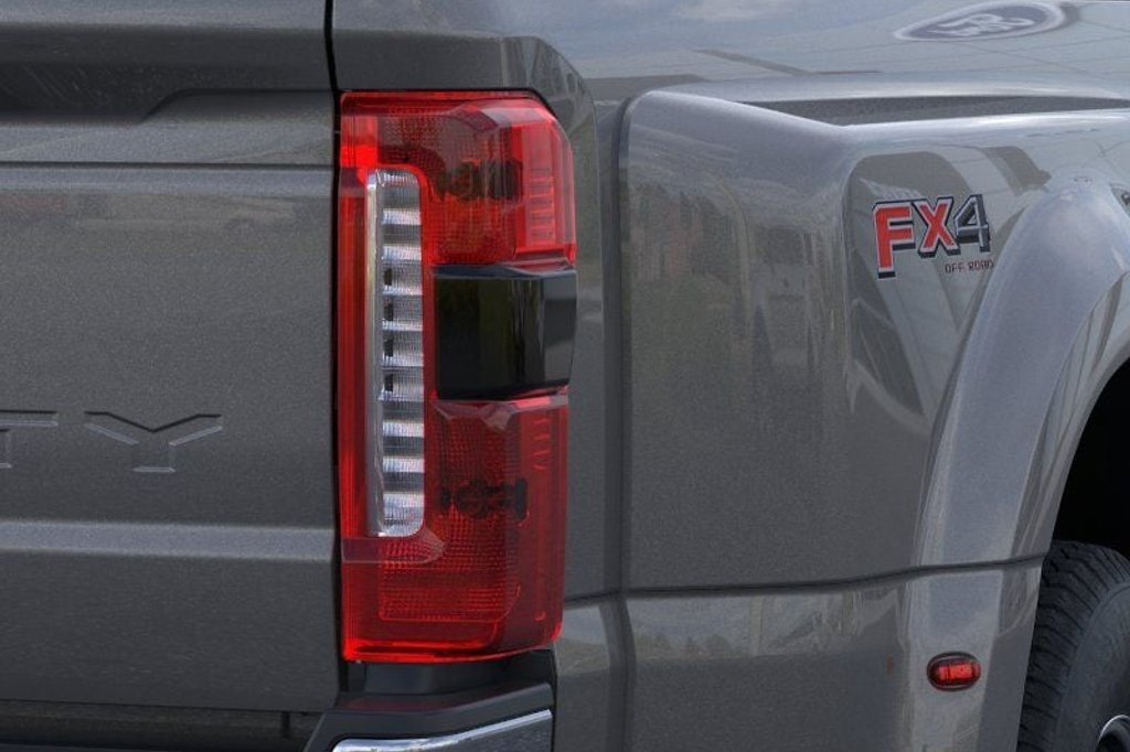 New 2026 Ford F350 Lariat w/ Black Appearance Package AWD/4WD image 25