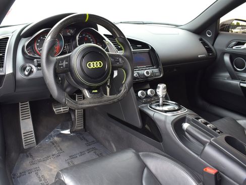 Used 2014 Audi R8 V10 AWD/4WD image 3