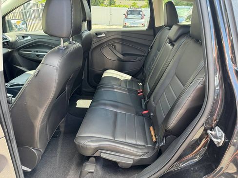 Used 2015 Ford Escape Titanium w/ Equipment Group 301A AWD/4WD image 15
