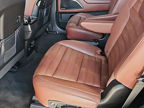 Used 2023 Kia Telluride SX Prestige image 25