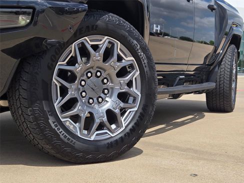 Used 2025 GMC Hummer EV 3X AWD/4WD image 8