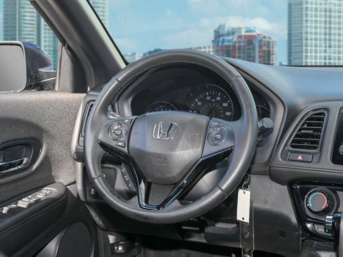 Certified 2019 Honda HR-V Sport image 14