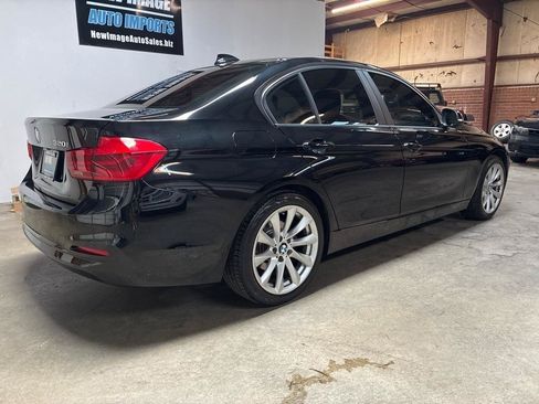 Used 2018 BMW 320i Sedan RWD image 5