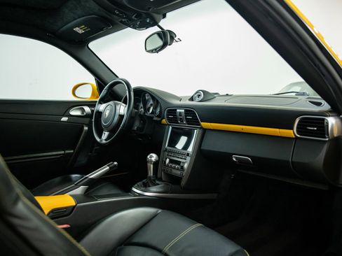 Used 2007 Porsche 911 Turbo image 11