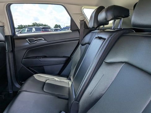 Certified 2024 Kia Sportage EX FWD image 18