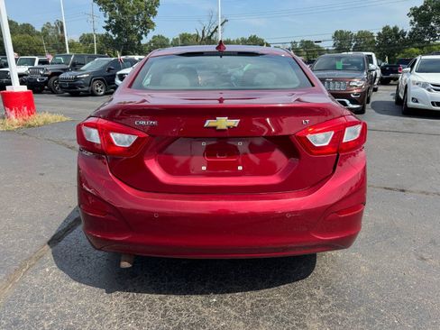 Used 2017 Chevrolet Cruze LT w/ LT True North Edition FWD image 4