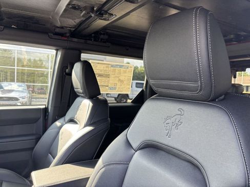 New 2025 Ford Bronco Big Bend w/ Black Diamond Package image 13