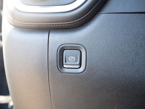 Used 2022 GMC Sierra 2500 AT4 w/ AT4 Premium Plus Package image 30