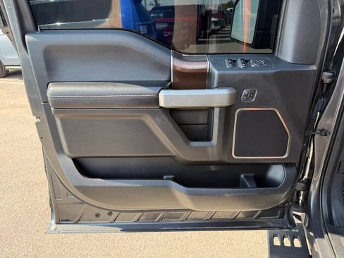 Used 2018 Ford F150 Raptor w/ Equipment Group 802A Luxury AWD/4WD image 9