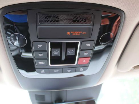 New 2025 Kia Carnival SX Prestige image 73