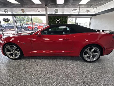 Used 2019 Chevrolet Camaro SS RWD image 2