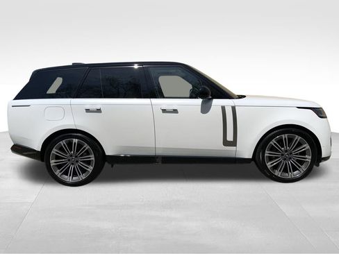 New 2025 Land Rover Range Rover SE image 5
