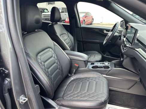 Used 2024 Ford Escape ST-Line Elite w/ Premium Technology Package AWD/4WD image 27