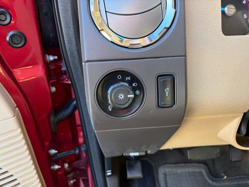 Used 2016 Ford F250 XLT w/ XLT Value Package image 13