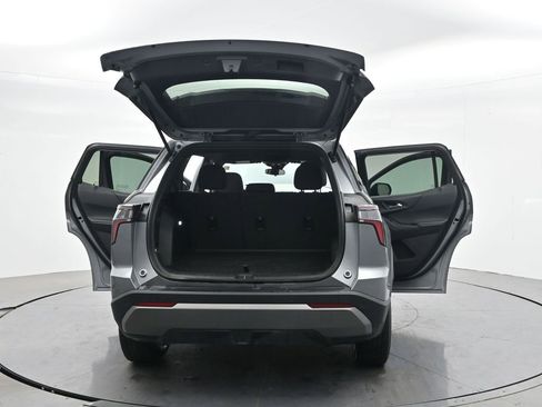 Used 2025 Chevrolet Equinox LT FWD image 40