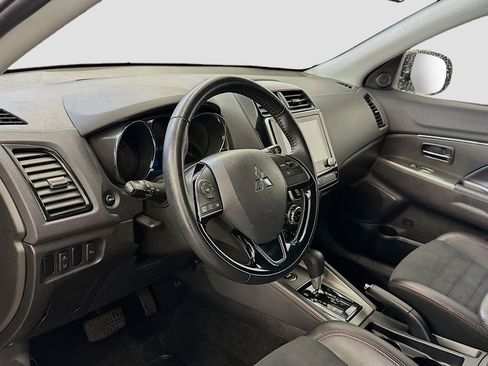 Used 2024 Mitsubishi Outlander Sport AWD image 18