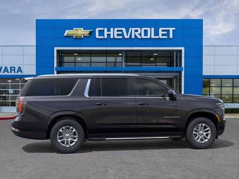 New 2026 Chevrolet Suburban LS RWD image 5