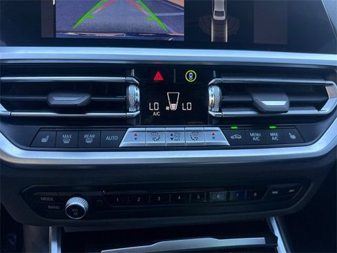 Used 2022 BMW 330i xDrive Sedan w/ M Sport Package image 20