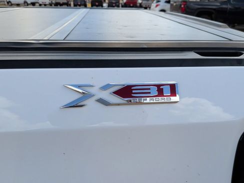 Used 2023 GMC Sierra 1500 SLT w/ SLT Premium Package AWD/4WD image 49
