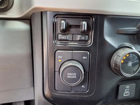 Used 2024 Ford F250 XLT image 22