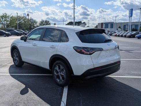 New 2026 Honda HR-V LX image 5