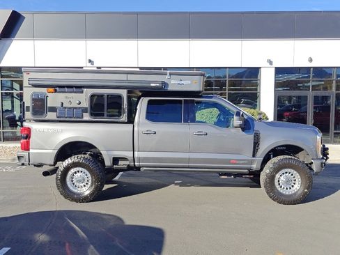 Used 2025 Ford F350 Platinum w/ Tremor Off-Road Package image 8