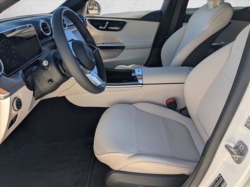 Used 2025 Mercedes-Benz C 300 Sedan image 16